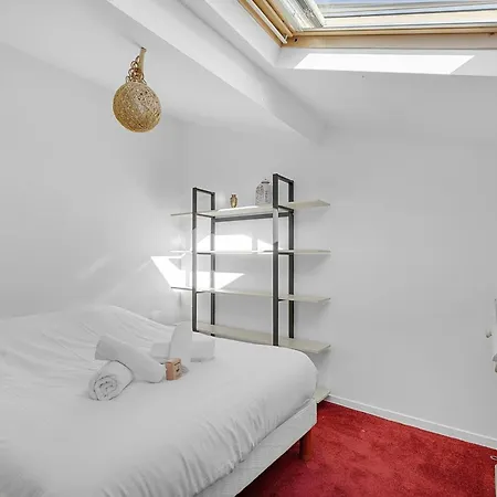 Spacious And Bright In The Historic Center * تولوز