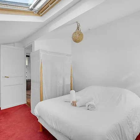 Spacious And Bright In The Historic Center דירה